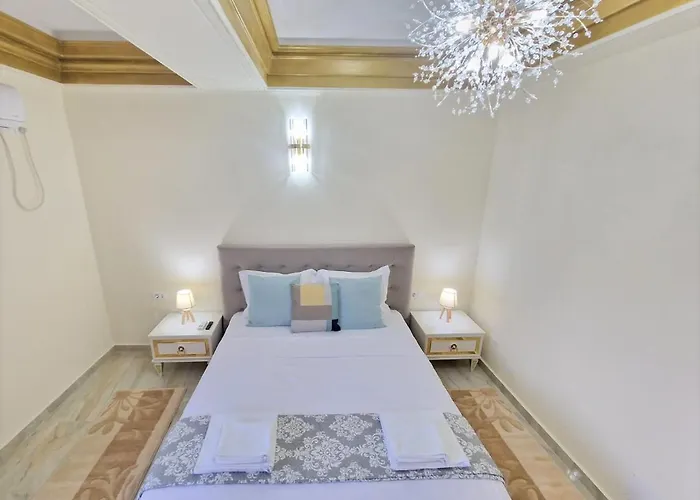 Laroka House Luxury Apartment City Center Universitate