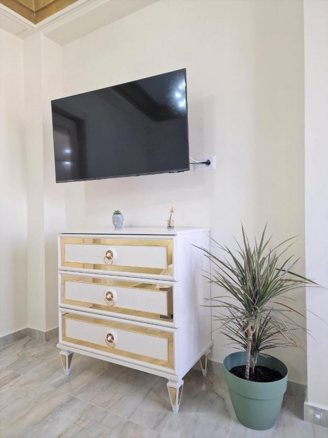 Laroka House Luxury Center Universitate Apartment Bukarest